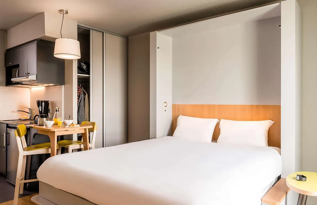 Aparthotel Adagio Access Colombes La Defense-1